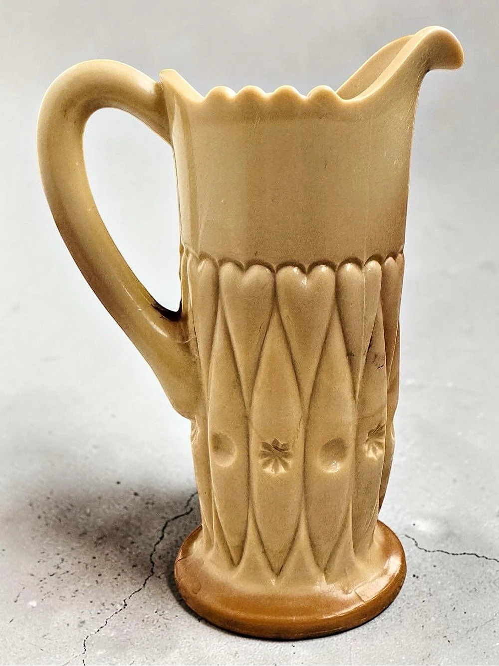 Antique EAPG Greentown Chocolate Glass Shuttle Hearts of Loch Laven Pitcher